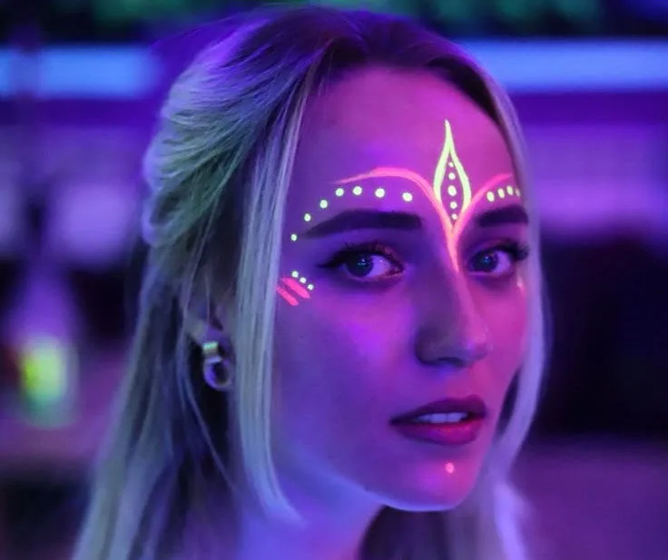 Stand de maquillage fluo / UV